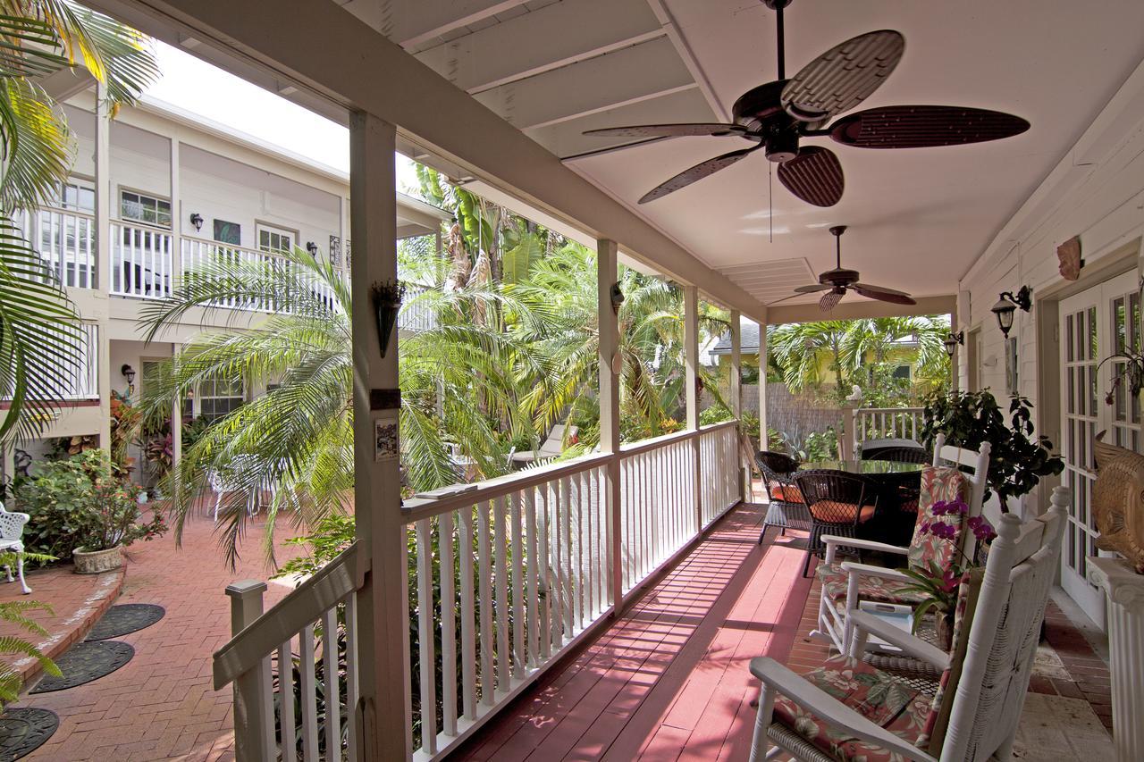Sabal Palm House Bed And Breakfast Lake Worth Beach Exteriör bild